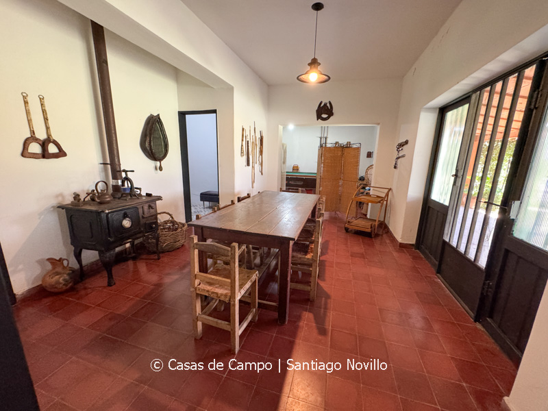 MR - FALDA DEL CARMEN